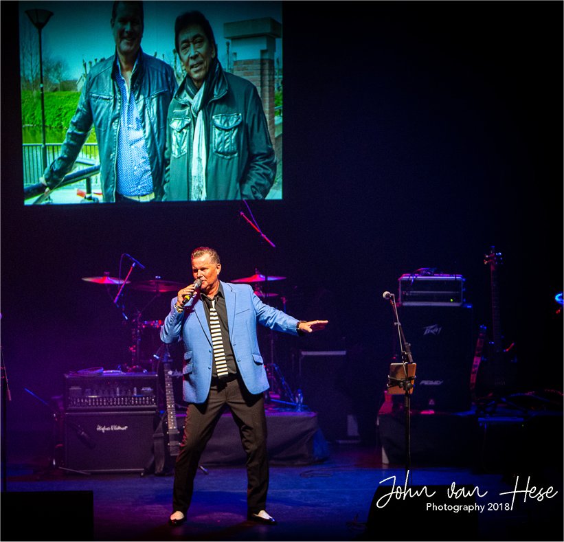 Johnny Valentino a.k.a. Wally Preyll allround entertainer te boeken bij www.johnnyvalentino.eu