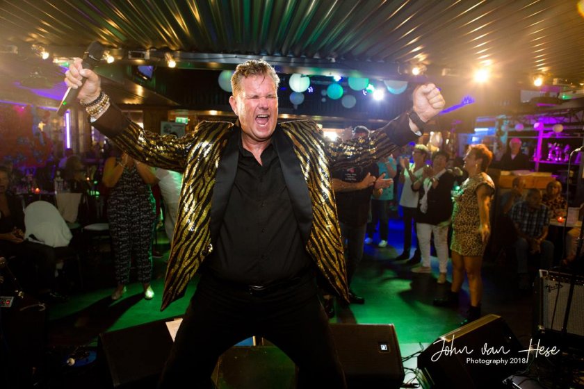 Johnny Valentino  te boeken bij www.johnnyvalentino.eu